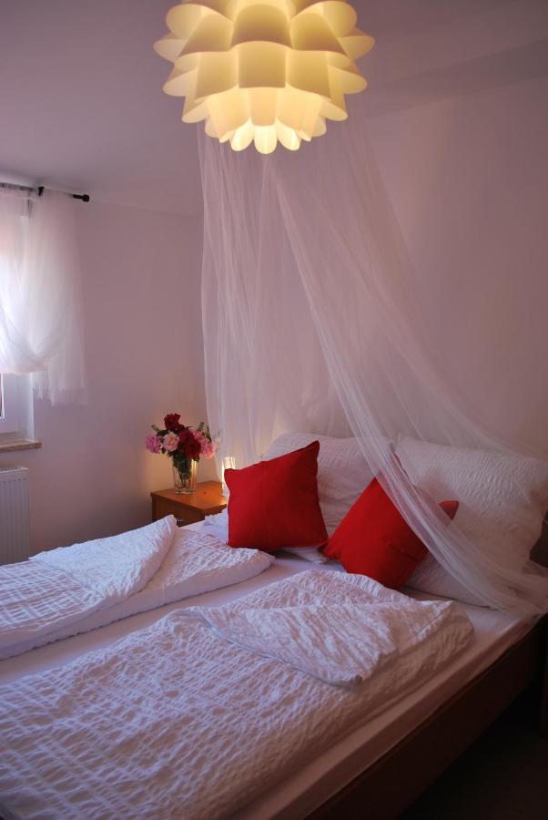 Apartments Maria โปเรช ภายนอก รูปภาพ